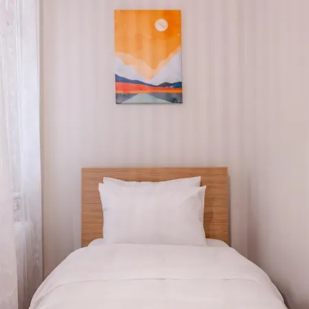 Charming Retreat With Balcony 7 Min To Bomontiada Appartement