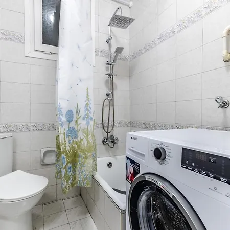 Charming Retreat With Balcony 7 Min To Bomontiada Appartement *